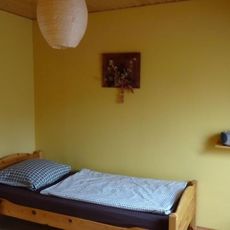 Ferienhaus Im Urigen Garten Bzw Eulenhaus 징스트 외부 사진
