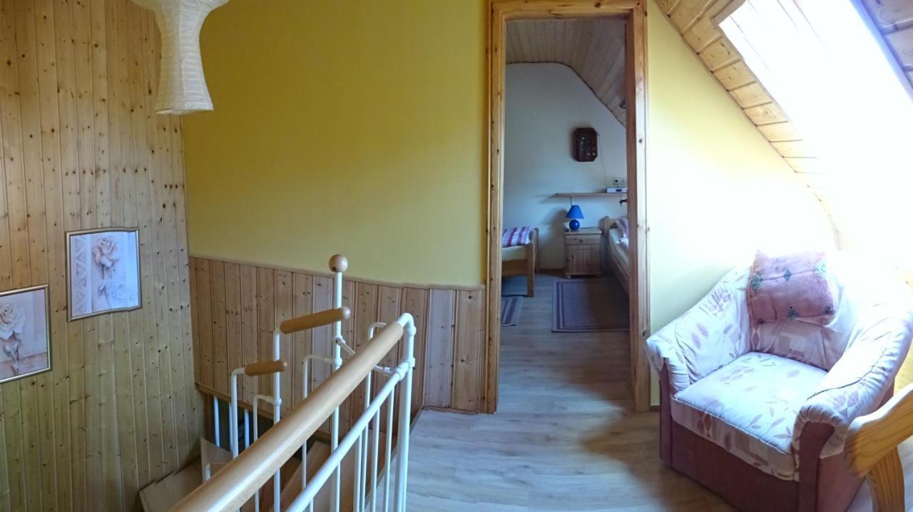 Ferienhaus Im Urigen Garten Bzw Eulenhaus 징스트 외부 사진