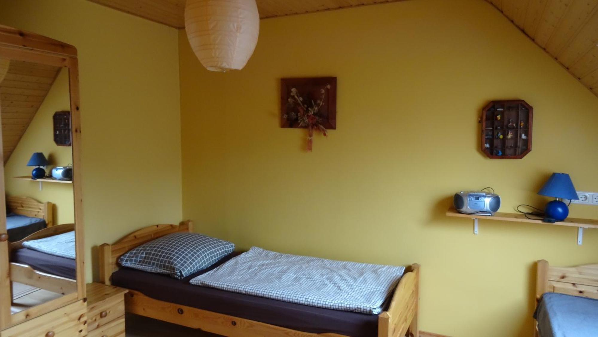 Ferienhaus Im Urigen Garten Bzw Eulenhaus 징스트 외부 사진
